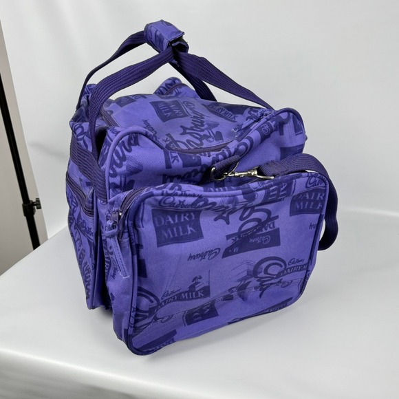 Cadbury Dairy Milk Purple Duffel Bag 20x10x11in Logo Promo Shoulder Strap - Picture 5 of 6
